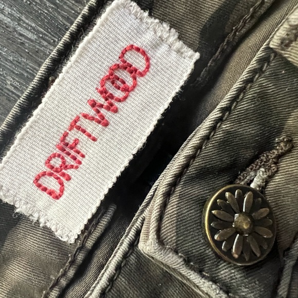 FREE PEOPLE DRIFTWOOD CAMO PANTS “ Jackie” Sz 25 - Picture 2 of 11